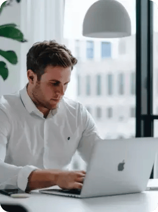 collaborateur-ordinateur